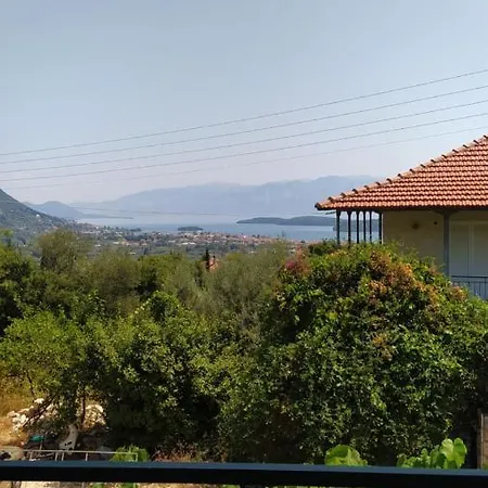 Spacious Traditional Lägenhet Neochori (Lefkada)