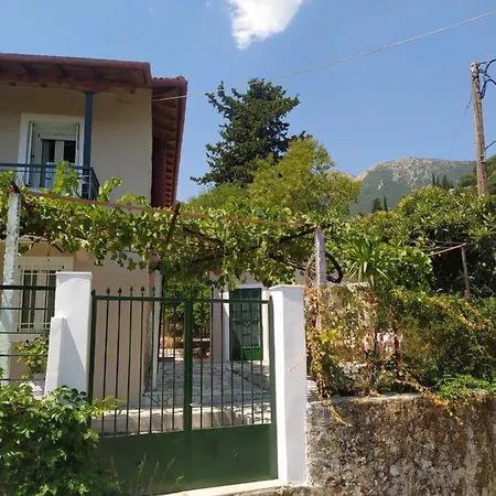 Spacious Traditional * Neochori (Lefkada)